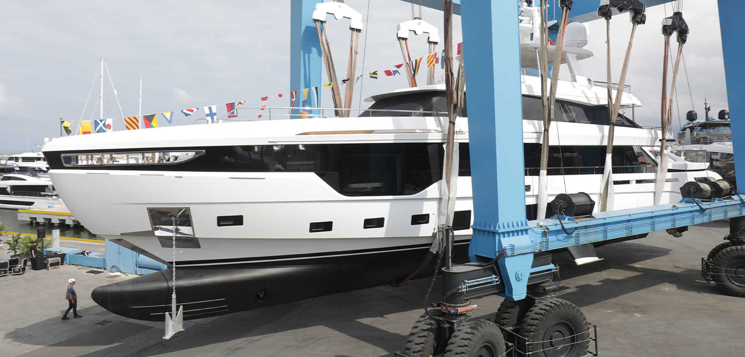 Azimut Grande 38 METRI TRI-DECK